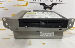 Головное мультимедийное устройство для BMW 5er 2019 года на фотографиях