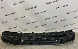 Решетка радиатора для Volvo S60 2015 года на фотографиях