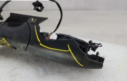 Стекла и зеркала для Audi Q3 2014 года на фотографиях