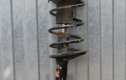 Стойка амортизационная (в сборе) передняя левая для Toyota Avensis Седан T250 2003-2008