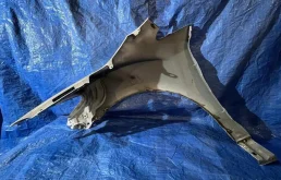 Крыло правое для Mazda CX 7 на фотографиях