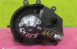 Мотор отопителя для Volkswagen Passat 2002 года на фотографиях