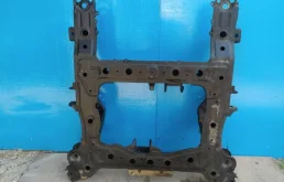 Подрамник двигателя для Suzuki Grand Vitara на фотографиях