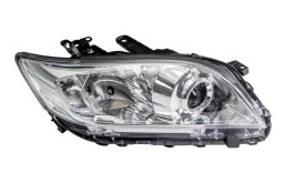 Фары для Toyota RAV4 2012 года на фотографиях