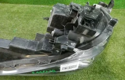 Фара левая для Mazda CX 5 2020 года на фотографиях