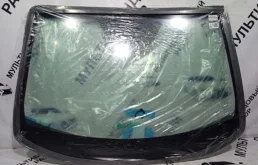 Лобовое (ветровое) стекло для Toyota RAV4 на фотографиях