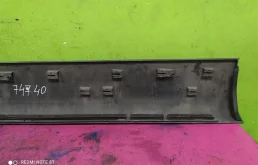 Молдинг двери передний правый для Audi Q7 2009 года на фотографиях