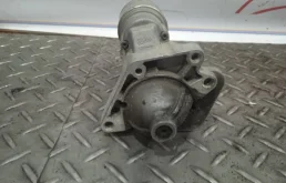 Стартер для Renault Duster 2012 года на фотографиях