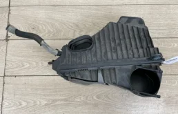 Корпус воздушного фильтра для Volkswagen Touareg I (7L) 2002-2010