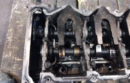 ГБЦ для Nissan Navara 2005 года на фотографиях