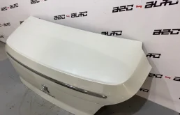 Крышка багажника для Peugeot 508 на фотографиях