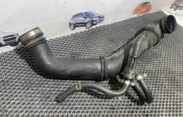 Патрубок интеркулера для Volvo XC90 2012 года на фотографиях