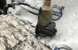 Насос ГУР для Volvo C30 2011 года на фотографиях