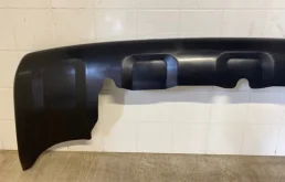 Спойлер переднего бампера для Mitsubishi Pajero Sport на фотографиях