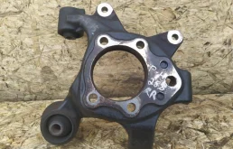 Цапфа задняя левая для Mitsubishi Pajero на фотографиях