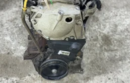 Двигатель для Renault Logan 2005 года на фотографиях