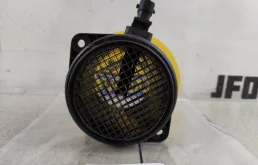 Датчик массового расхода воздуха для Volvo XC90 2012 года на фотографиях