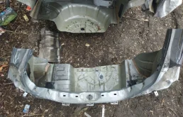 Панель кузова задняя для Nissan Tiida на фотографиях