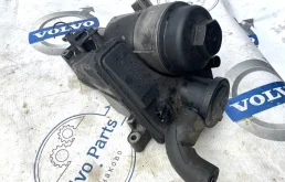 Корпус масляного фильтра для Volvo C30 на фотографиях