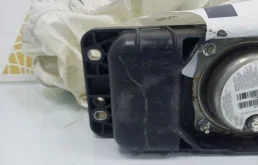 Подушка безопасности водителя для Skoda Rapid 2018 года на фотографиях