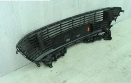 Решетка радиатора для Toyota Corolla 2023 года на фотографиях