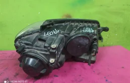 Фары для Volkswagen Touran 2008 года на фотографиях