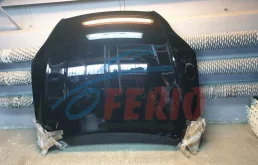 Капот для Audi Q7 2008 года на фотографиях