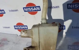 Бачок стеклоомывателя задний для Nissan Almera Classic на фотографиях