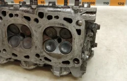 ГБЦ для Mitsubishi Pajero 2011 года на фотографиях