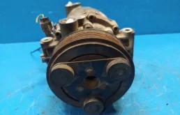 Муфта компрессора кондиционера для Nissan Pathfinder 2012 года на фотографиях