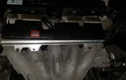 Двигатель без навесного для Volvo C30 2006 года на фотографиях