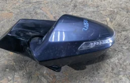 Стекла и зеркала для Hyundai i40 на фотографиях