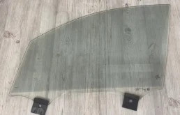 Стекло двери переднее левое для Audi Q7 на фотографиях