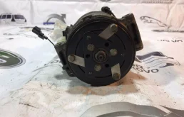 Компрессор кондиционера для Jaguar XF 2013 года на фотографиях