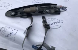 Ремень безопасности передний правый для Volvo XC90 на фотографиях