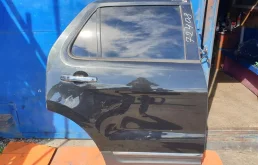 Дверь задняя правая желательно в сборе для Ford Explorer U502 2011-2016