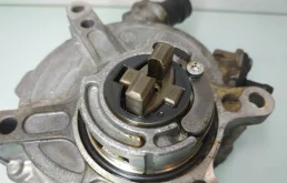 Вакуумный усилитель тормозов для Mercedes-Benz E class на фотографиях