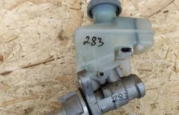 Главный тормозной цилиндр для Suzuki Grand Vitara на фотографиях