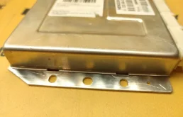 Блок управления пневмоподвеской для Mercedes-Benz S class на фотографиях