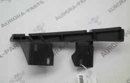 Усилитель переднего бампера для Audi Q7 2013 года на фотографиях