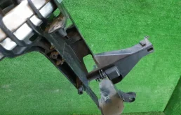 Усилитель переднего бампера для Mercedes-Benz CLA class 2018 года на фотографиях