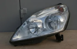 Фара левая для Opel Zafira B 2005-2015