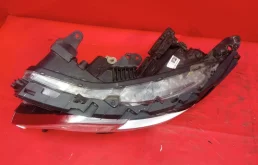 Фары для Kia Carnival на фотографиях