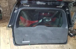 Дверь багажника для Volvo XC70 2009 года на фотографиях