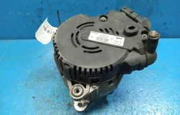 Генератор для Nissan X-Trail 2021 года на фотографиях