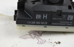 Замок зажигания для Mercedes-Benz C class 2016 года на фотографиях