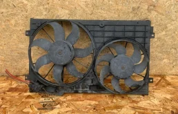 Диффузор вентиляторов для Volkswagen Golf 2009 года на фотографиях