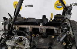 Двигатель без навесного для Ford Kuga 2019 года на фотографиях