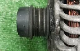 Генератор для Dodge Caliber на фотографиях