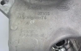 Кулак поворотный правый для Land Rover Range Rover на фотографиях